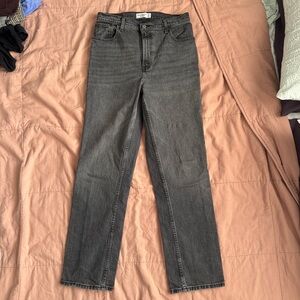 Abercrombie & Fitch | Ultra high rise 90s straight jean | 29/8R